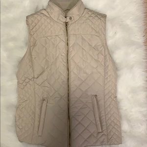 Nude Sleeveless Puffy Vest